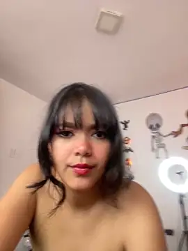 Snapshot of Victoriacarmo chatting on October 15, 2025, 6:38 pm Victoriacarmo online show from October 15, 2025, 6:38 pm