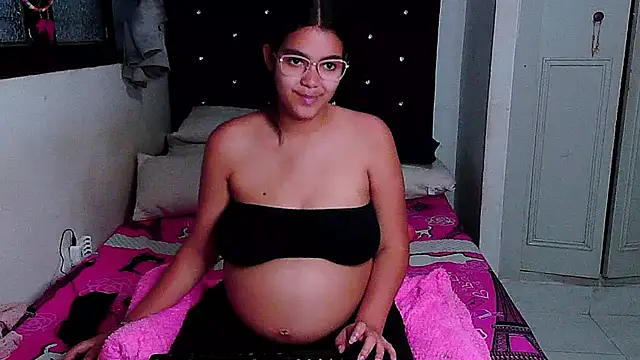 Snapshot of Victoriacarmo chatting on March 14, 2025, 11:22 pm Victoriacarmo online show from March 14, 2025, 11:22 pm