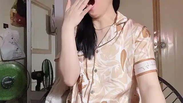 LinhChi 9x online show from April 23, 2026, 1:46 pm