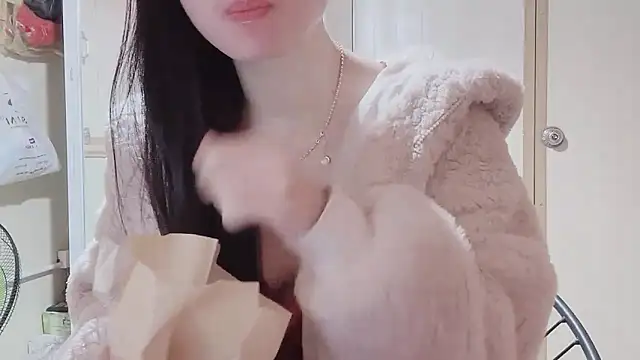 Snapshot of LinhChi_9x chatting on November 20, 2025, 2:45 am LinhChi 9x online show from November 20, 2025, 2:45 am