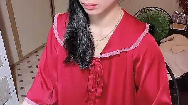 Snapshot of LinhChi_9x chatting on June 13, 2026, 11:56 pm LinhChi 9x online show from June 13, 2026, 11:56 pm