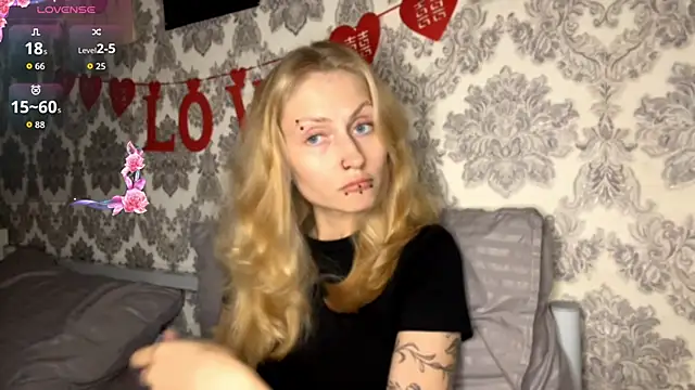 Snapshot of MarthaGees chatting on October 12, 2025, 3:35 pm MarthaGees online show from October 12, 2025, 3:35 pm