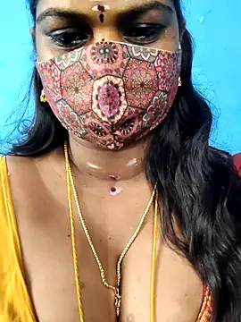 Snapshot of mayaa2u chatting on June 11, 2026, 7:33 pm mayaa2u online show from June 11, 2026, 7:33 pm