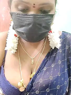 Snapshot of malliga98 chatting on November 10, 2025, 6:13 pm malliga98 online show from November 10, 2025, 6:13 pm