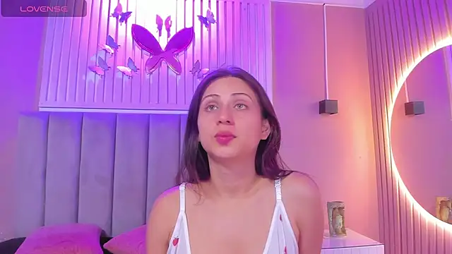 Snapshot of diosa_cristal chatting on October 9, 2025, 3:18 am diosa cristal online show from October 9, 2025, 3:18 am