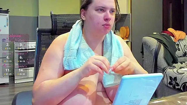 1lindsey1 online show from September 27, 2025, 2:07 am