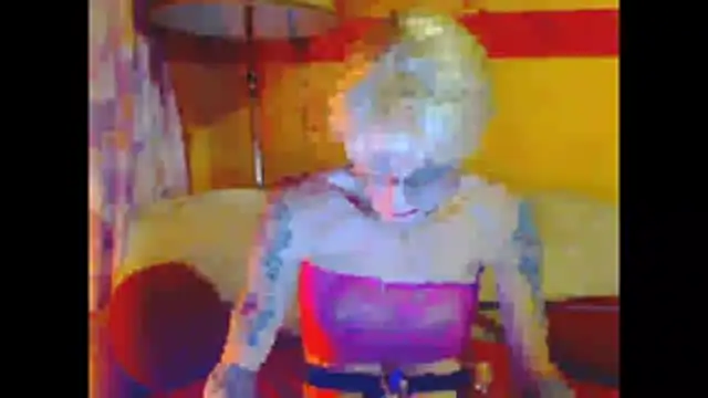 Snapshot of cuxladyboy chatting on July 15, 2026, 4:03 pm cuxladyboy online show from July 15, 2026, 4:03 pm