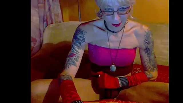 cuxladyboy online show from December 3, 2024, 11:29 pm