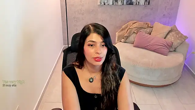 Snapshot of gia_watsonn chatting on August 6, 2026, 6:25 pm gia watsonn online show from August 6, 2026, 6:25 pm