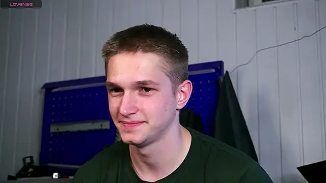 Snapshot of dustyn_fox chatting on November 8, 2025, 3:04 pm dustyn fox online show from November 8, 2025, 3:04 pm