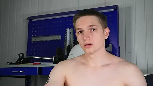 dustyn fox online show from February 21, 2026, 9:44 am