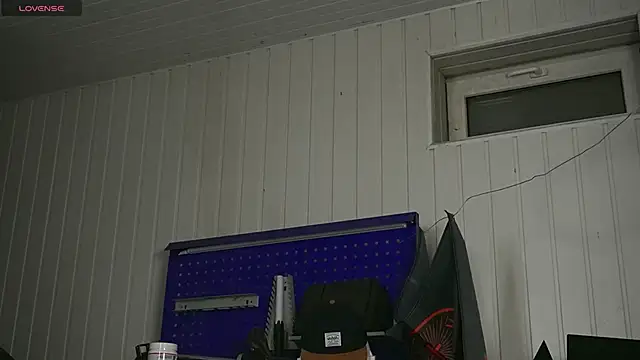 Snapshot of dustyn_fox chatting on October 19, 2025, 4:32 pm dustyn fox online show from October 19, 2025, 4:32 pm