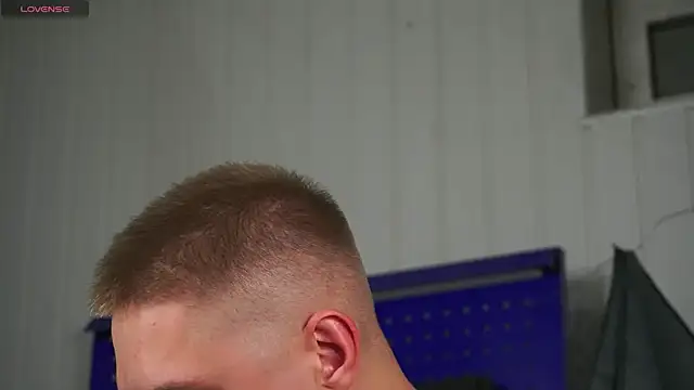 Snapshot of dustyn_fox chatting on October 14, 2025, 4:40 pm dustyn fox online show from October 14, 2025, 4:40 pm