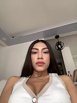 Snapshot of Effy_Bonny chatting on October 10, 2025, 7:15 pm Effy Bonny online show from October 10, 2025, 7:15 pm