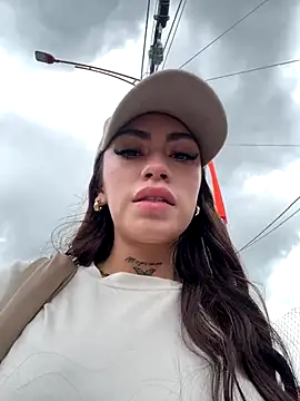 Snapshot of Effy_Bonny chatting on November 15, 2025, 4:22 pm Effy Bonny online show from November 15, 2025, 4:22 pm