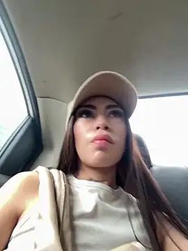 Snapshot of Effy_Bonny chatting on November 12, 2025, 4:55 pm Effy Bonny online show from November 12, 2025, 4:55 pm