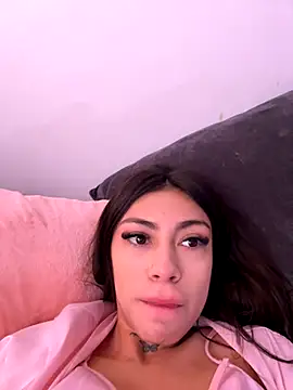 Snapshot of Effy_Bonny chatting on November 2, 2025, 4:45 pm Effy Bonny online show from November 2, 2025, 4:45 pm