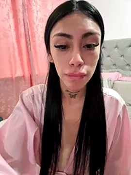 Snapshot of Effy_Bonny chatting on November 28, 2025, 9:37 pm Effy Bonny online show from November 28, 2025, 9:37 pm