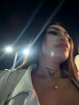 Snapshot of Effy_Bonny chatting on November 6, 2025, 2:26 am Effy Bonny online show from November 6, 2025, 2:26 am