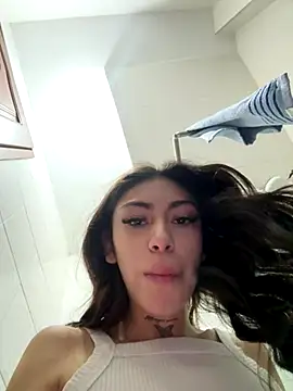 Snapshot of Effy_Bonny chatting on November 24, 2025, 3:01 pm Effy Bonny online show from November 24, 2025, 3:01 pm