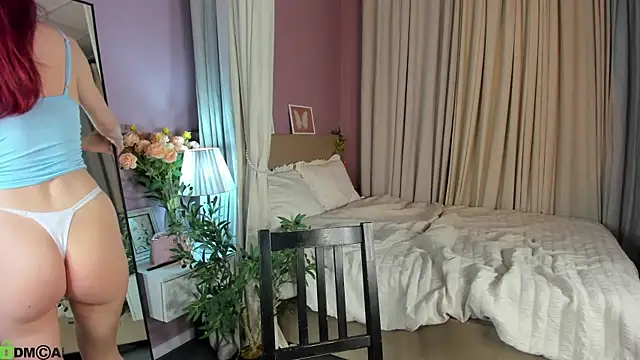 Snapshot of Dearly_Emily chatting on July 24, 2026, 5:20 pm Dearly Emily online show from July 24, 2026, 5:20 pm