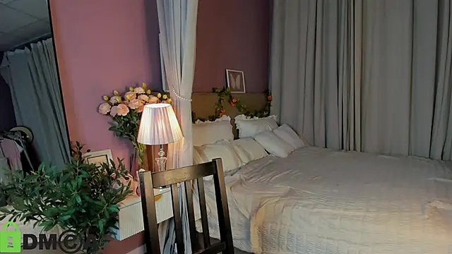 Dearly Emily online show from December 15, 2025, 5:19 pm