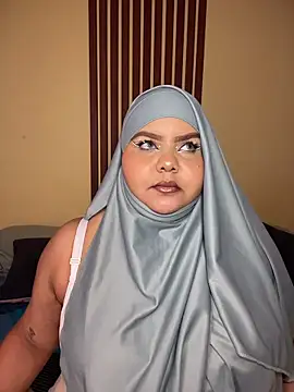 Snapshot of _Shara_Handal_ chatting on May 15, 2026, 8:23 am Shara Handal online show from May 15, 2026, 8:23 am