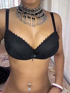 Hot-sexy222 online show from January 15, 2025, 11:32 am