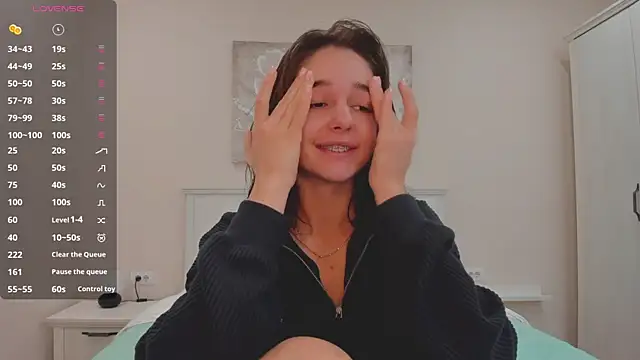 JudyAngil online show from October 24, 2025, 5:06 am