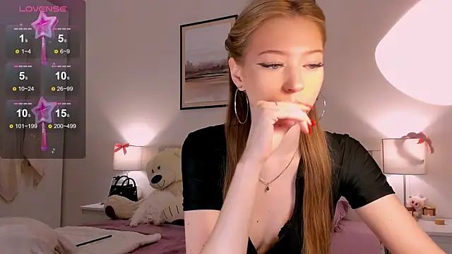Snapshot of diana_nier chatting on May 23, 2026, 8:19 pm diana nier online show from May 23, 2026, 8:19 pm