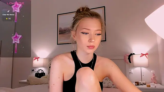 Snapshot of diana_nier chatting on June 19, 2026, 7:41 pm diana nier online show from June 19, 2026, 7:41 pm
