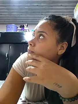 sexy-latin10 online show from March 16, 2025, 7:06 pm