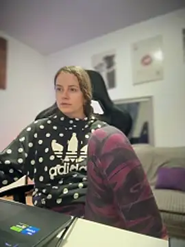 Snapshot of Piinkpandora chatting on March 22, 2026, 7:48 pm Piinkpandora online show from March 22, 2026, 7:48 pm