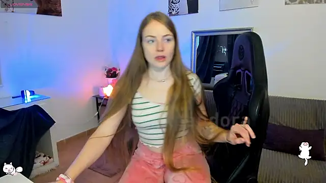 Snapshot of Piinkpandora chatting on March 8, 2026, 12:52 pm Piinkpandora online show from March 8, 2026, 12:52 pm