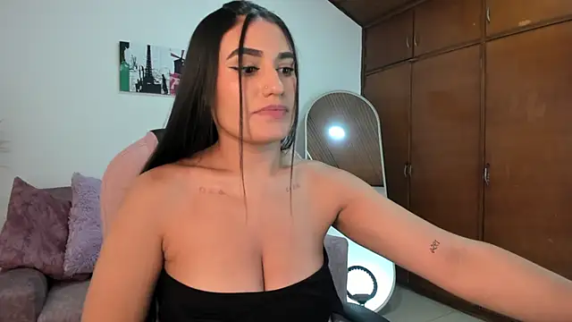 Alheli 16 online show from May 2, 2026, 12:43 pm