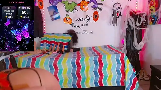 Snapshot of saritha_cute_ chatting on October 19, 2025, 6:10 pm saritha cute online show from October 19, 2025, 6:10 pm