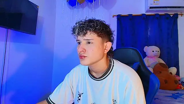 Nathan Bluee online show from March 3, 2026, 5:20 pm