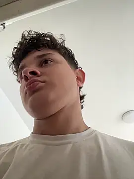 Nathan Bluee online show from October 8, 2025, 12:07 pm