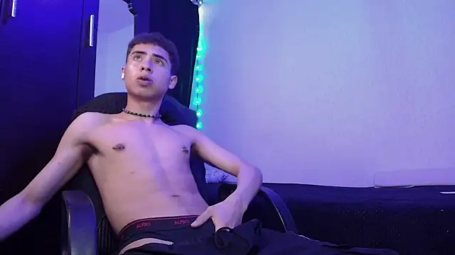 sexybat twink online show from February 26, 2025, 5:53 pm