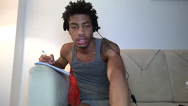 Snapshot of Skinnyblackman chatting on November 14, 2025, 12:36 am Skinnyblackman online show from November 14, 2025, 12:36 am