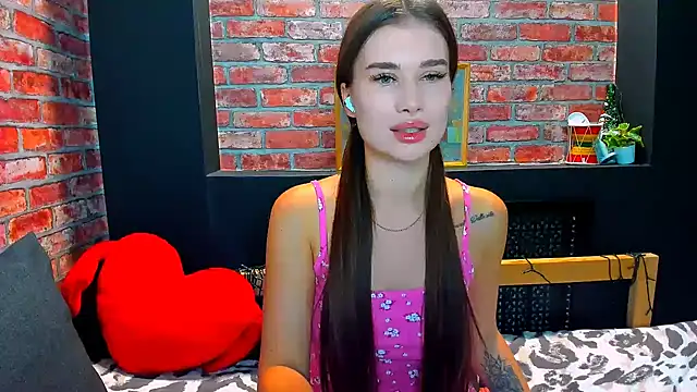 Snapshot of UrJoyy chatting on October 28, 2025, 3:00 pm UrJoyy online show from October 28, 2025, 3:00 pm