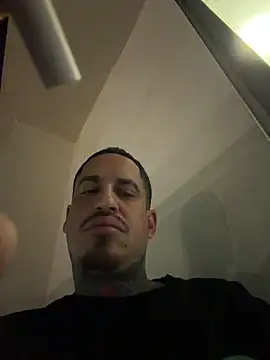 juicyj1311 online show from March 15, 2026, 6:20 am