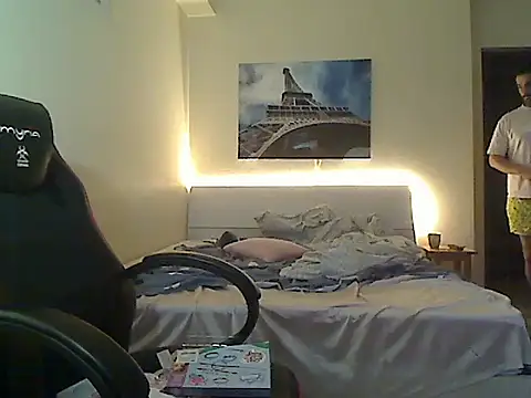 amydamarw online show from December 3, 2025, 6:14 am