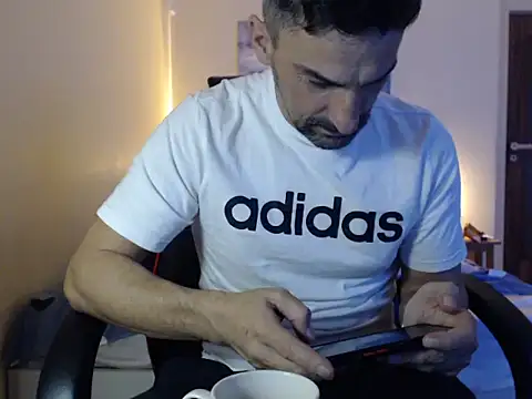 amydamarw online show from February 5, 2026, 7:21 pm