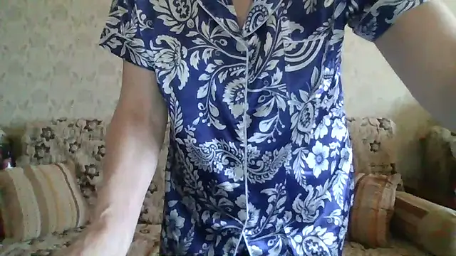 Snapshot of Elegant00Lady chatting on August 1, 2026, 5:38 am Elegant00Lady online show from August 1, 2026, 5:38 am