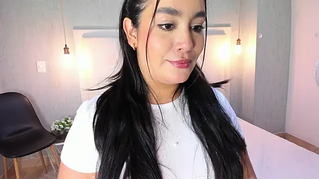 emma lye online show from April 30, 2026, 8:57 pm