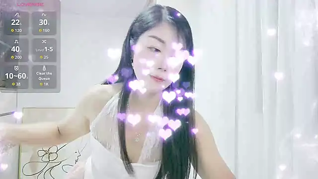 CindyHK online show from September 9, 2025, 4:44 am