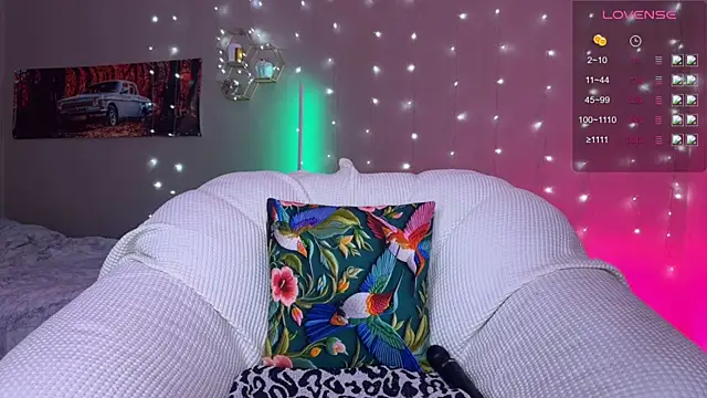 Snapshot of Tanya_Acid chatting on July 27, 2026, 5:25 am Tanya Acid online show from July 27, 2026, 5:25 am