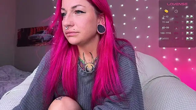 Snapshot of Tanya_Acid chatting on July 9, 2026, 3:55 pm Tanya Acid online show from July 9, 2026, 3:55 pm