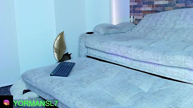 Snapshot of zaiin_diesel chatting on November 13, 2025, 12:31 pm zaiin diesel online show from November 13, 2025, 12:31 pm